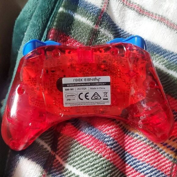 NWOB NINTENDO SWITCHMARIO CONTROLLER - Picture 3 of 3